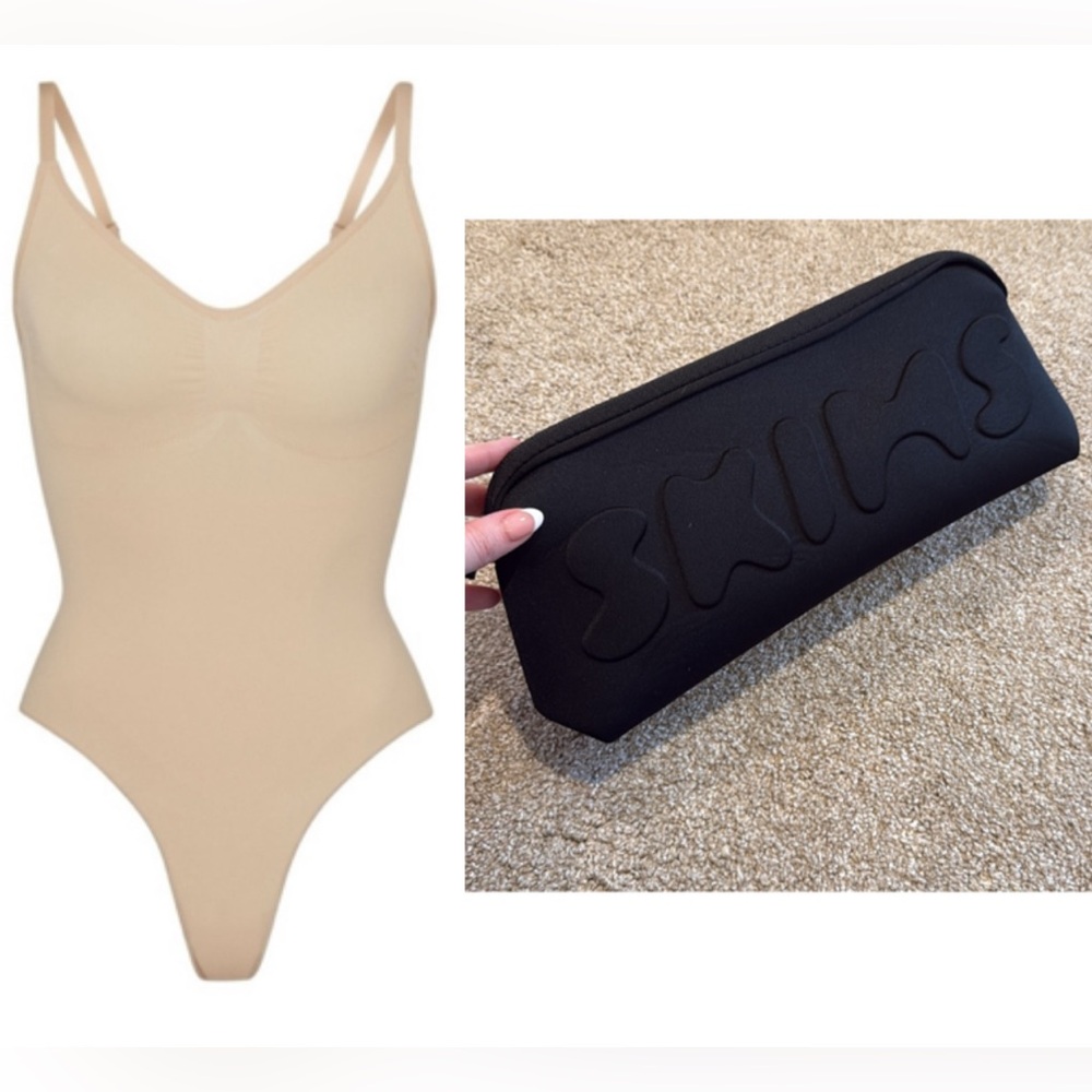 NWOT : SKIMS SEAMLESS SCULPT THONG BODYSUIT W/ ZIP POUCH